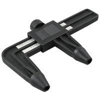 Інструмент для вимірювання відстані між болтами REDATS