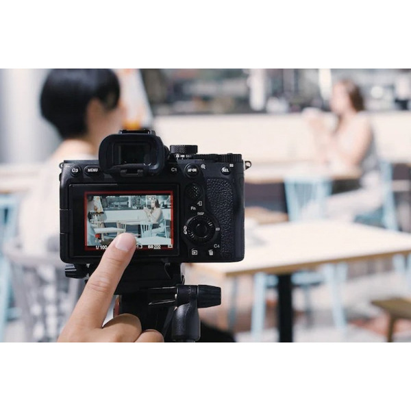 Зеркальный фотоаппарат Sony Alpha A7 IV kit (28-70mm) OSS (ILCE7M4KB.CEC)