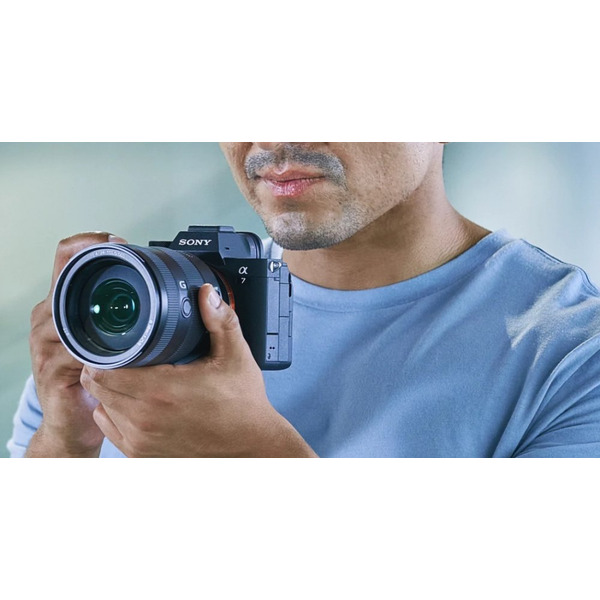 Зеркальный фотоаппарат Sony Alpha A7 IV kit (28-70mm) OSS (ILCE7M4KB.CEC)