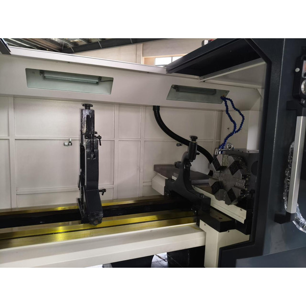 Токарний верстат з ЧПК MAST ML 520x1500 SH8