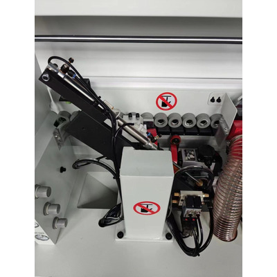 Кромкооблицювальний верстат MAST Holztechnik K308