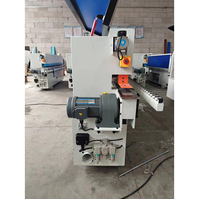 Кромкооблицювальний верстат MAST Holztechnik K308