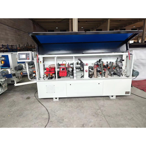 Кромкооблицювальний верстат MAST Holztechnik K308