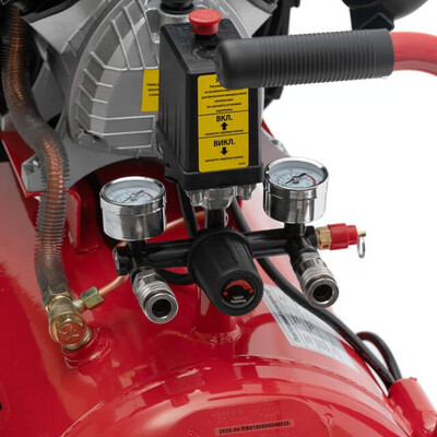 Компресор  INTERTOOL PT-0004