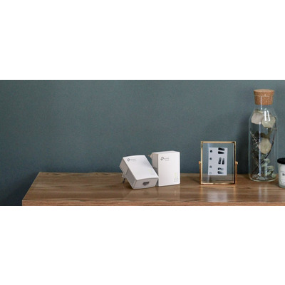 Комплект адаптеров для создания сети Ethernet на основе электросети TP-Link TL-PA7017 KIT