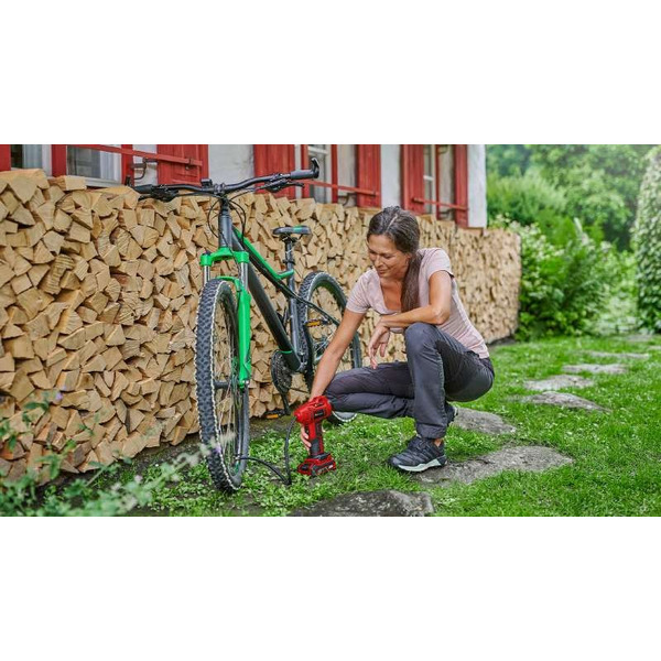 Компрессор ручной акум Einhell CE-CC 18 Li-Solo, 18В, PXC, 12-10 и 8 л/мин, 11 бар, 0.6 м, 0.76 кг (без АКБ и ЗУ)