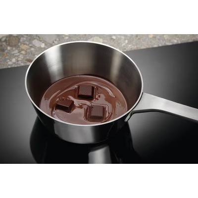 Варильна поверхня індукційна Electrolux LIV63431BK