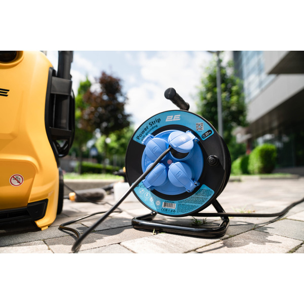 Мережевий подовжувач на котушці 2E 4XSchuko, ІР44, 3G*1.5мм, 20м, black (2E-CR4315IP44M20)