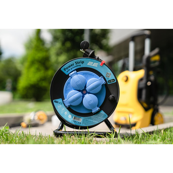 Мережевий подовжувач на котушці 2E 4XSchuko, ІР44, 3G*1.5мм, 20м, black (2E-CR4315IP44M20)