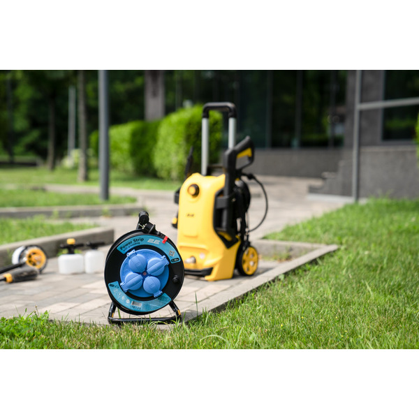 Мережевий подовжувач на котушці 2E 4XSchuko, ІР44, 3G*1.5мм, 20м, black (2E-CR4315IP44M20)