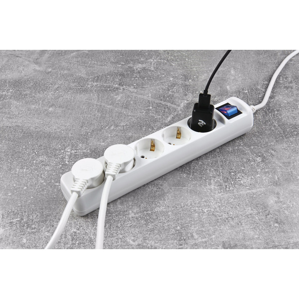 Мережевий подовжувач 2Е 5XSchuko з вимикачем, 3G*1.5мм2, 3м, white