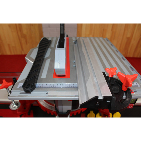 Пила торцуювально-циркулярна Holzmann TK 305