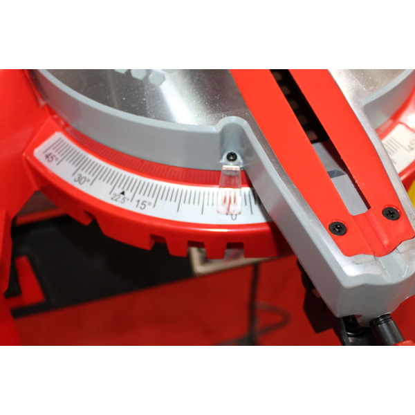 Пила торцуювально-циркулярна Holzmann TK 305