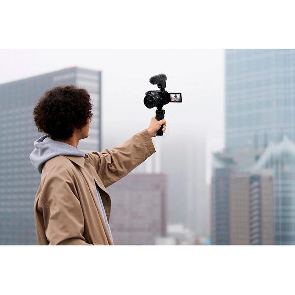 Бездзеркальний фотоапарат Sony ZV-E1 kit 28-60mm Black (ZVE1LB.CEC)