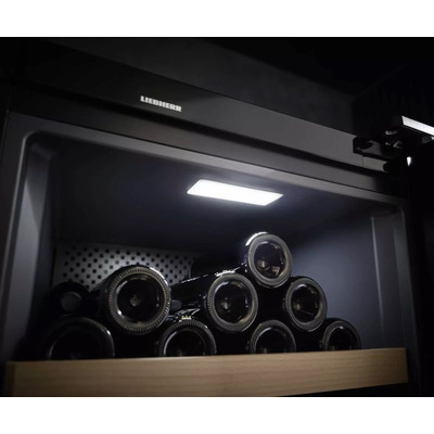 Винна шафа Liebherr HWS84GA