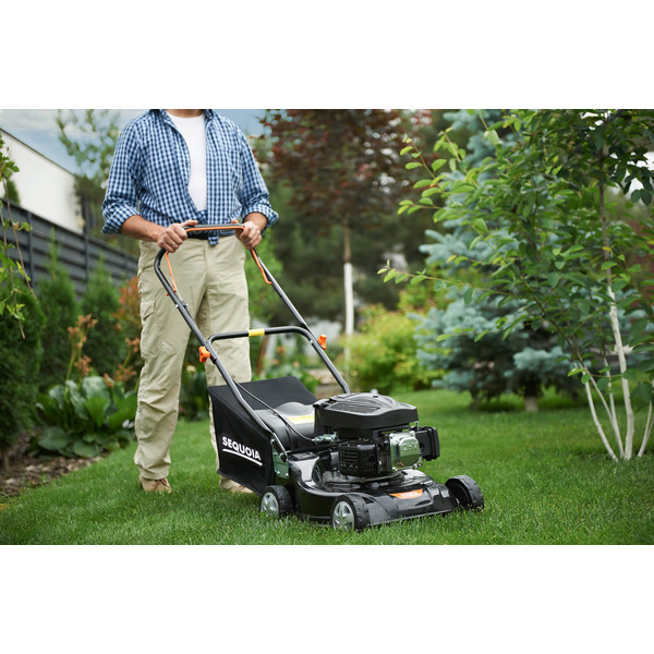 Газонокосарка SEQUOIA SPLM3040