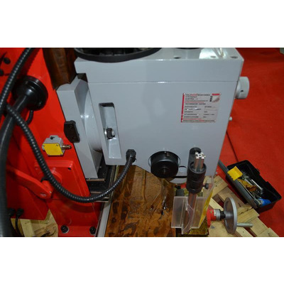 Фрезерний верстат Holzmann BF 50DIG