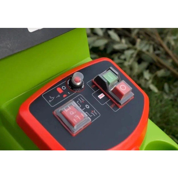 Садовий подрібнювач Zipper ZI-GHAS2800