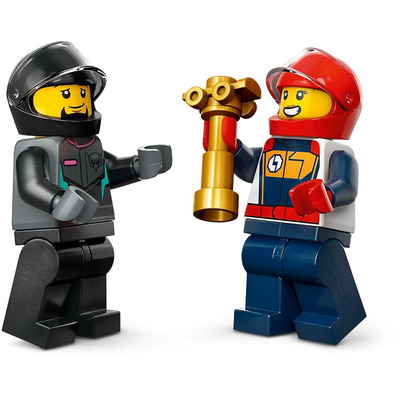 Блоковий конструктор LEGO City Картинг і гонщики (60400)