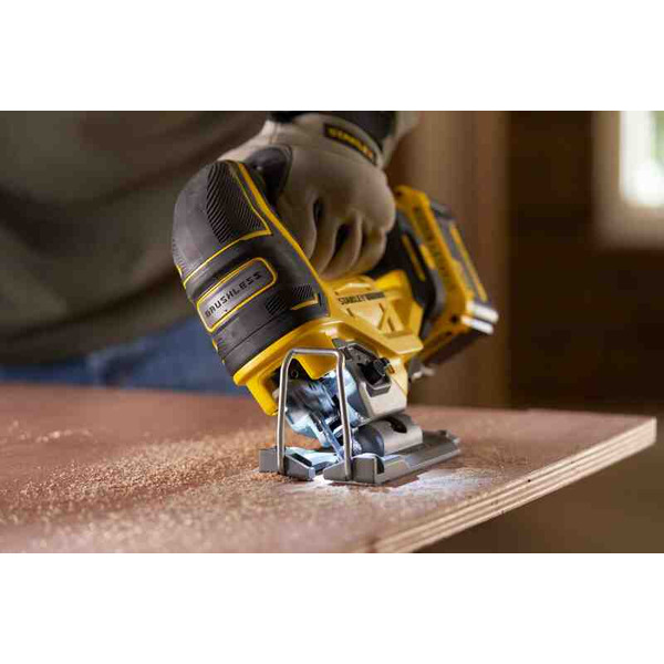 Електролобзик Stanley SFMCS650B