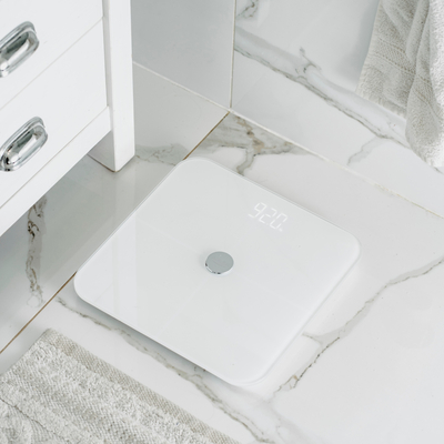 Ваги напольні Adler AD 8187 white електронні/ Smart/ 180кг/ 4хААА/ автовимкнення/ білі