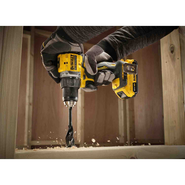 Дриль-шуруповерт акумуляторний безщітковий DeWALT DCD794D2T