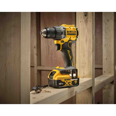 Дрель-шуруповёрт аккумуляторная бесщёточная DeWALT DCD794P2T