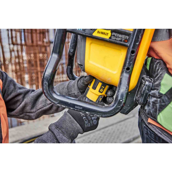 Вибратор-рюкзак глубинный аккумуляторный POWERSHIFT DeWALT DCPS310N