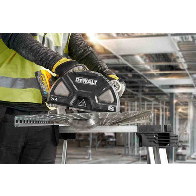 Пилка дискова по металу акумуляторна DeWALT DCS383H2