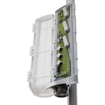 Комутатор MikroTik Cloud Smart Switch CSS606-1G-2Gi-3S+OUT