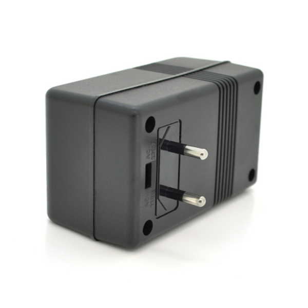 Преобразователь напряжения Input 220 V/Output 110V, + универсальная розетка
