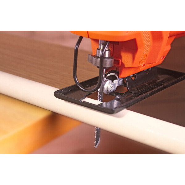 Пила лобзиковая сетевая BLACK+DECKER BES603