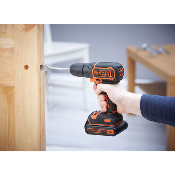 Дрель-шуруповерт аккумуляторная BLACK+DECKER BDCD18