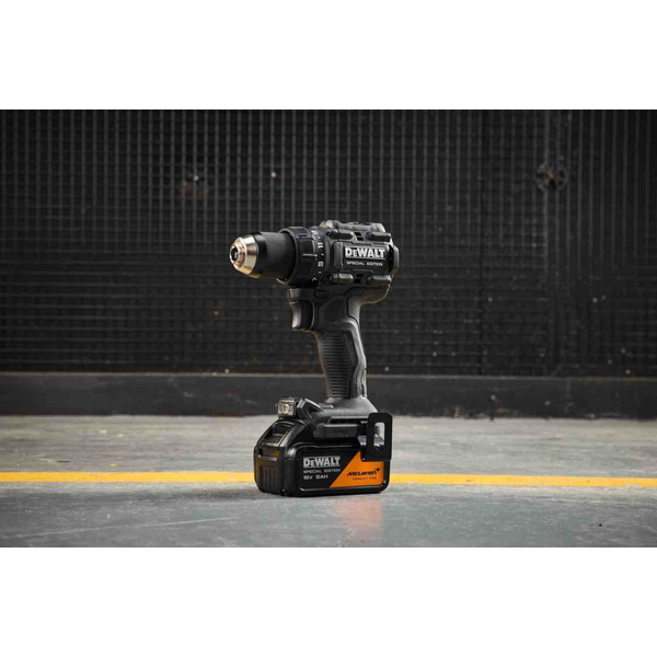 Дрель-шуруповёрт McLaren F1 TEAM SPECIAL EDITION DeWALT DCD81MP2T