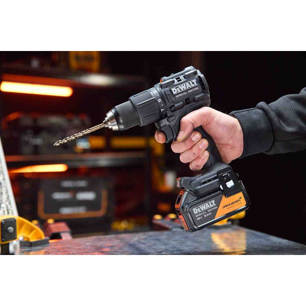 Дрель-шуруповёрт ударная McLaren F1 TEAM SPECIAL EDITION DeWALT DCD86MP1T
