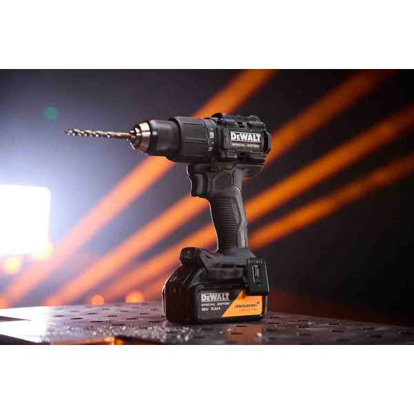 Дрель-шуруповёрт ударная McLaren F1 TEAM SPECIAL EDITION DeWALT DCD86MP2T