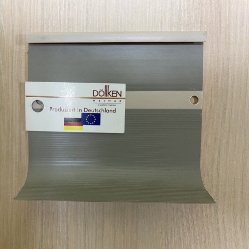 Плінтус Dollken HK100 (2,5м)